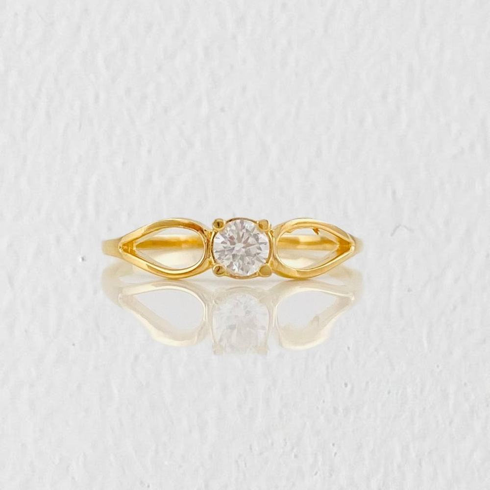 Anillo Solitario Gota 1.25g / T5 3/4 Oro Amarillo 18K