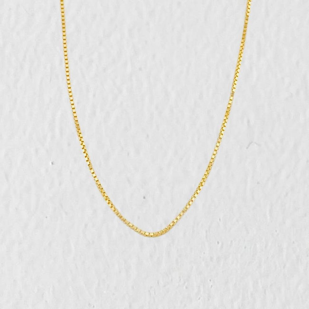 Cadena Veneciana 0.9g / 45cm / 0.4mm Oro Amarillo 18K