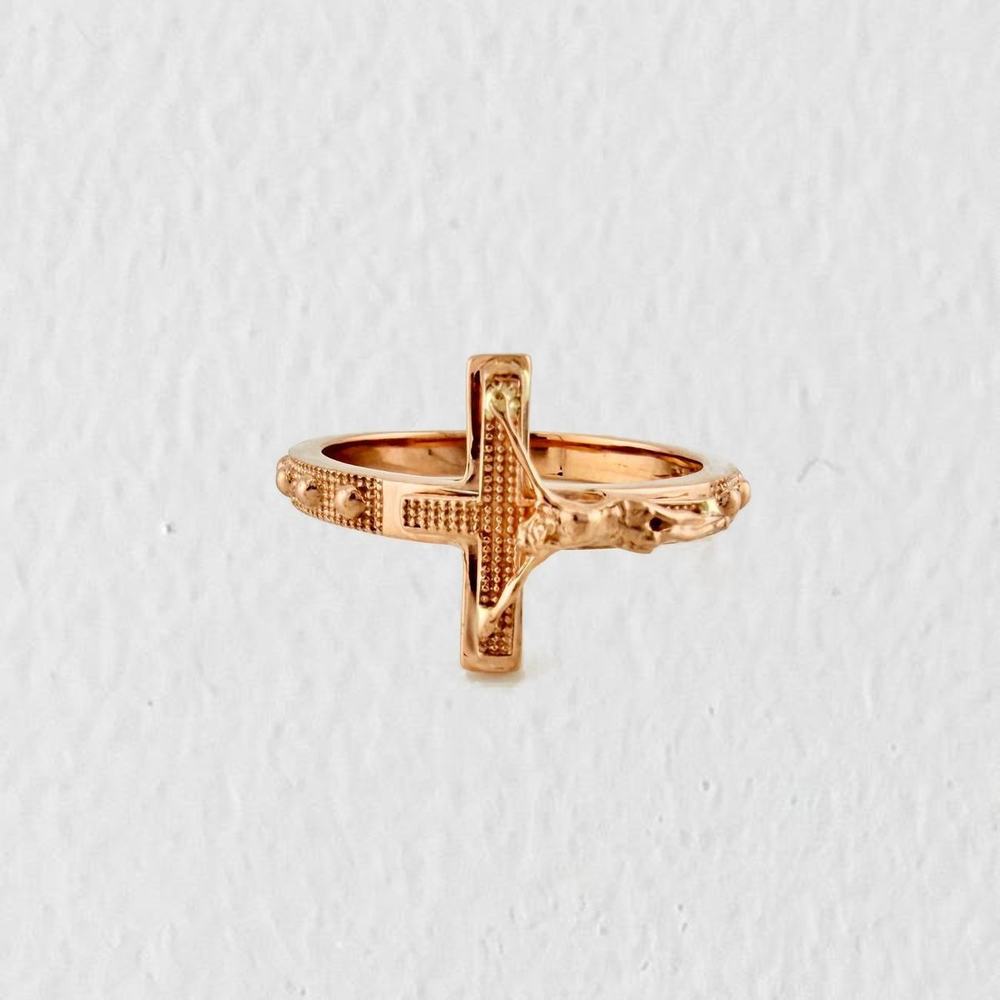 Anillo Cruz Cristo 6.3gr / T10 1/4 / Oro Rosa 18K %