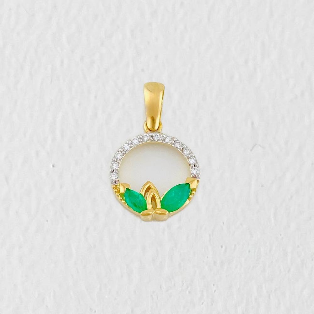 Dije Circulo Petalos Esmeraldas 23 Pts Diamantes 09 Pts 1.4 g / 2 cm Dos Oros Amarillo Blanco 18K