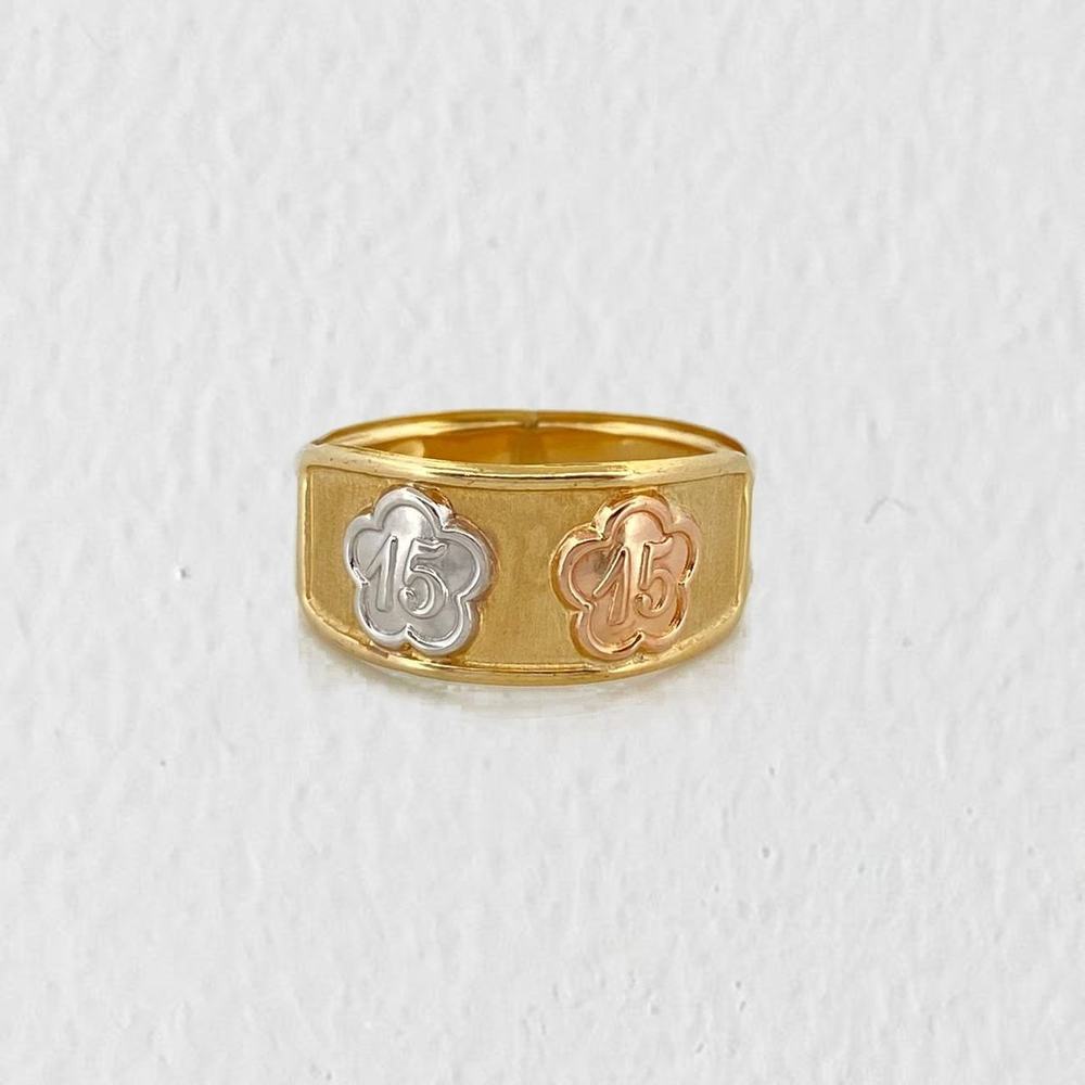 Anillo 15'S Flor 1.8 g / T8 1/2 Tres Oros 18K