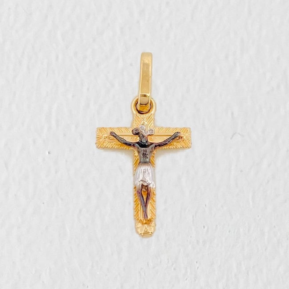 Dije Cruz Cristo 0.9 g / 2 cm Tres Oros Amarillo Blanco Negro 18K