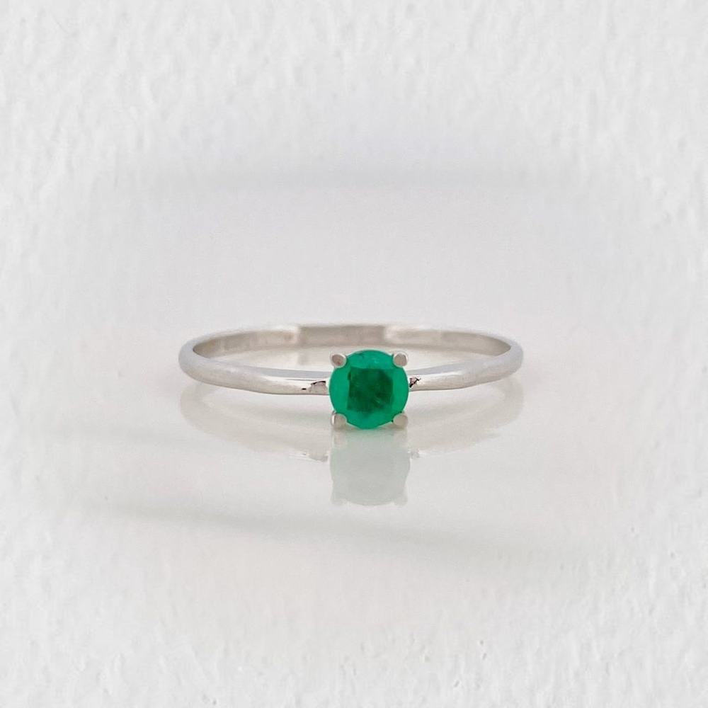Anillo Solitario Esmeralda 0.21pts 1.25g / T6 1/2 Oro Blanco 18K