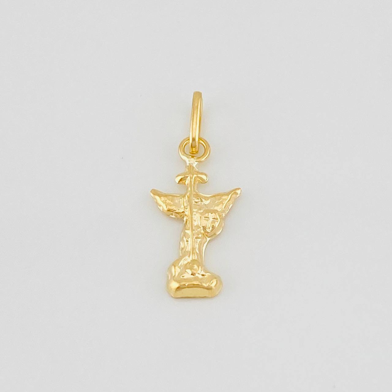 Dije San Miguel Arcángel en oro amarillo 18K