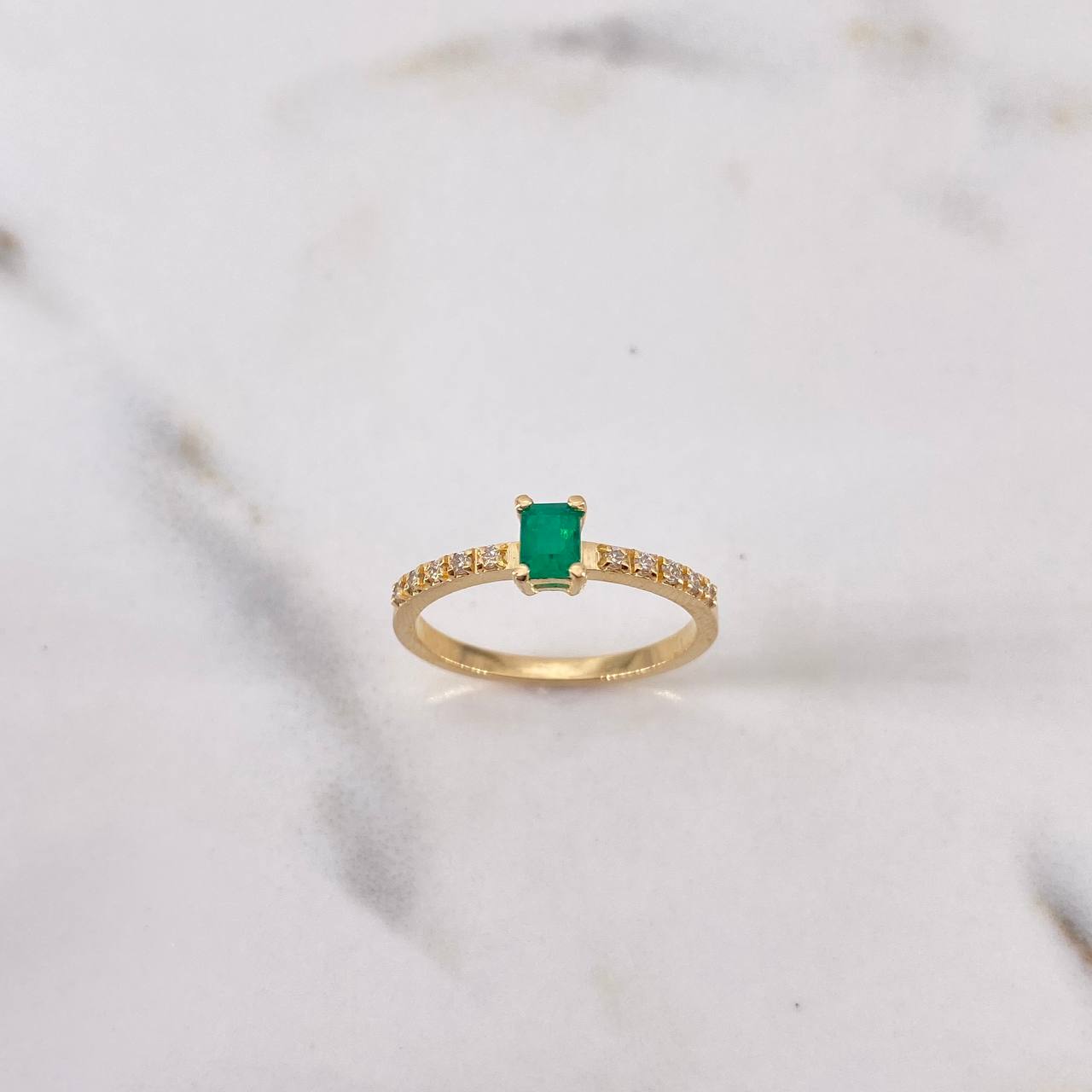 Anillo Solitario Churumbela 2.65gr