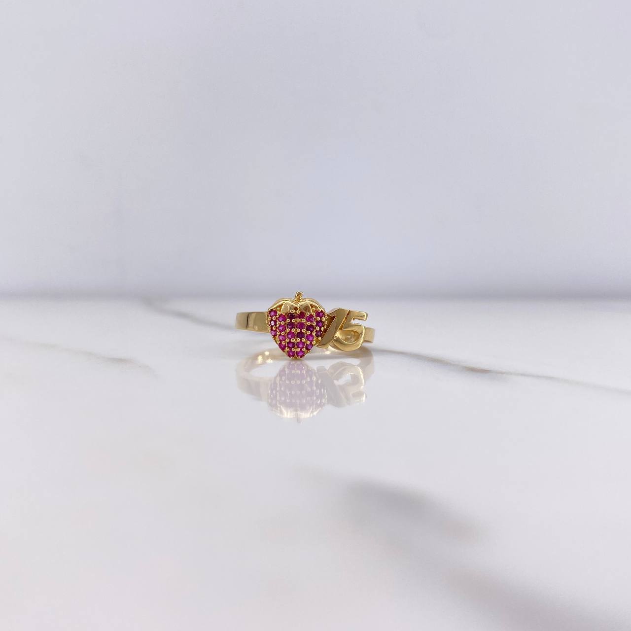 Anillo 15s Fresa 2.4gr / T5 3/4 / Circones Fucsia Oro Amarillo &