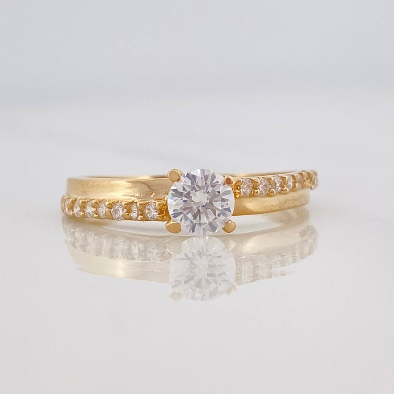 Anillo Solitario 2.55g
