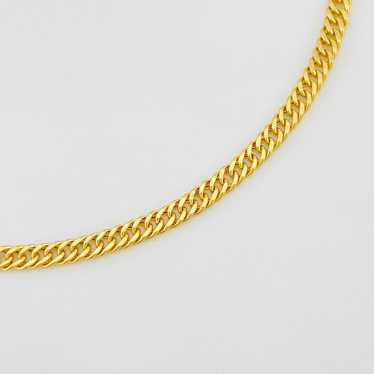 Pulso Cubano Tibetano en oro amarillo 18K